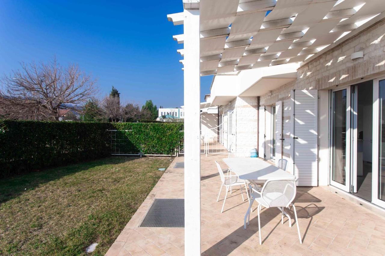 Appartement S018 - Sirolo, Nuovissimo Trilocale In Pietra Con Giardino Dx Extérieur photo